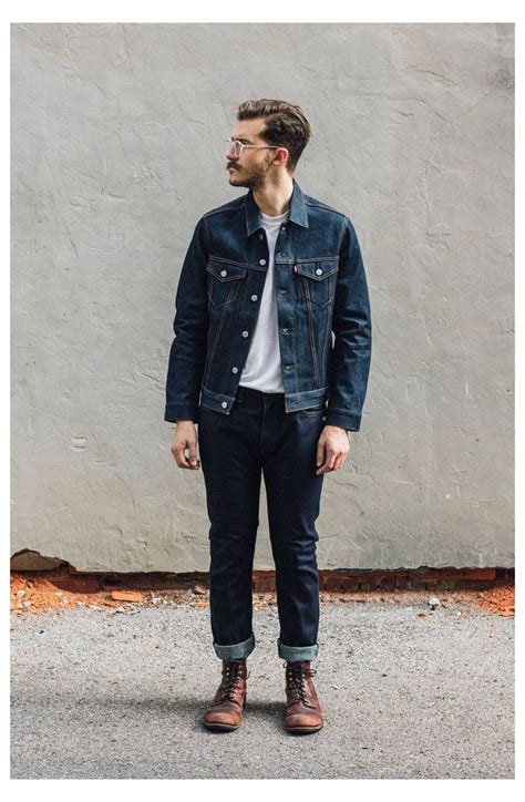 Style Guide How To Wear A Denim Jacket In Fall Dark Blue Denim Jacket White Tee Dark Blue Jea