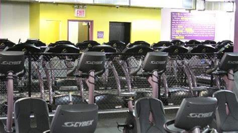Gym In Queens Astoria Ny 30 33 Steinway St Planet Fitness