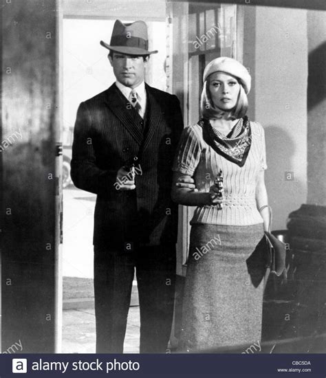Warren Beatty And Faye Dunaway In The 1967 Film Bonnie And Clyde Stock