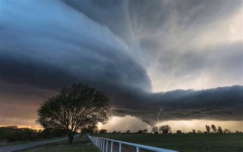 Wallpaper Id 129207 Storm Tornado Lightning Nature Trees Clouds