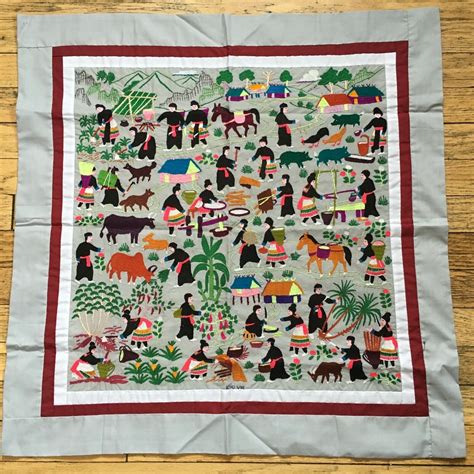 hmong-paj-ntaub-handmade,-animal-embroidery,-hmong