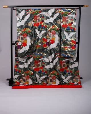 Margaret // mgetsdressed.com november 6, 2018 may 22, 2020 style notes. フォーマル着物（女性）−婚礼衣装 | 福岡観光きもの体験・レンタル「福岡城 舞遊の館（まいゆうのやかた）」