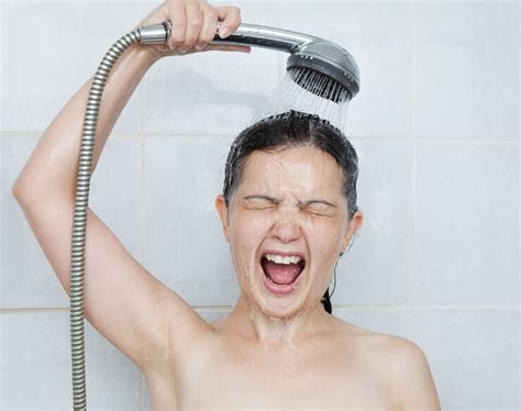 9 Ways To Take A Shower Or A Bath Without Hot Water Loo Academy
