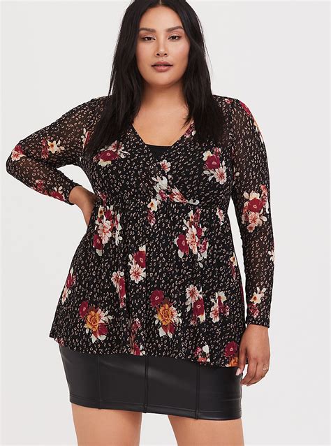 The peplum top is a simple summer tank top with a comfortable and relaxed fit, perfect for warm summer days. Black Floral & Leopard Mesh Surplice Babydoll Top in 2020 ...