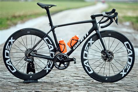 2021 giant tcr lightweight carbon road bike is ready to get back to racing whenever we re