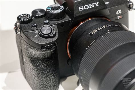 Sonys New A7r Iv Full Frame Mirrorless Camera Has A Monstrous 61