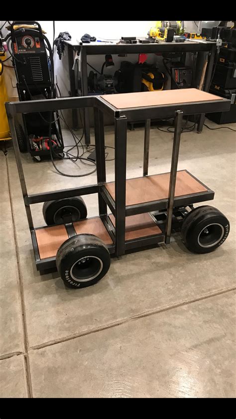 Get inspired with ideas, designs and pictures for building your diy welding table or cart. Pin by Adrian on Welding cart build | Welding projects, Welding table, Welding cart