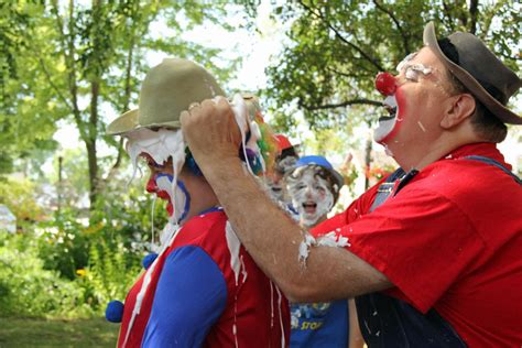Clown Teaches Art Of Throwing Pies At Baraboo Library Regional News