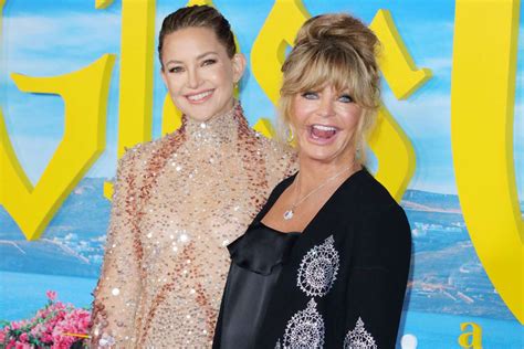 Kate Hudson Celebrates Goldie Hawns 78th Birthday With Sweet Tribute