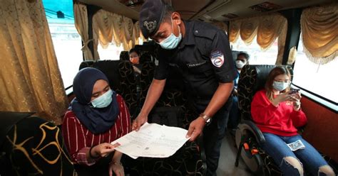 The movement control order will be extended in kuala lumpur, selangor, johor and penang from feb 19 until march 4, says datuk ismail sabri yaakob. MCO: Penang woman stranded in Johor for 48 days finally ...