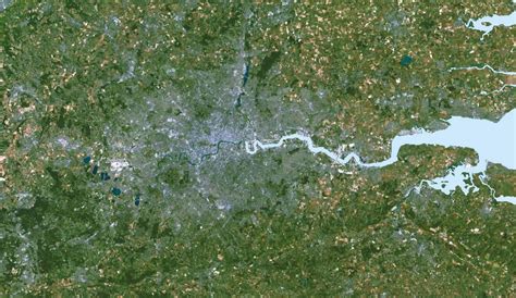 Uk London Area And Thames River Satellite Map