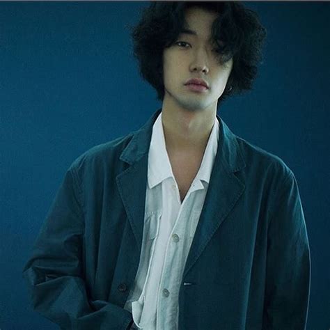 If you want to get the best of it in 2021, research on among the asian communities, the koreans are known to have the thickest hair. Top 25 Most Popular Korean Hairstyles for Men 2021 Update