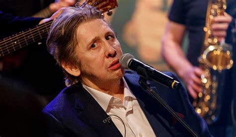 Install the free online radio box application for your smartphone and listen to your favorite radio stations online. Shane MacGowan's Late Late Show Fairytale Of New York ...