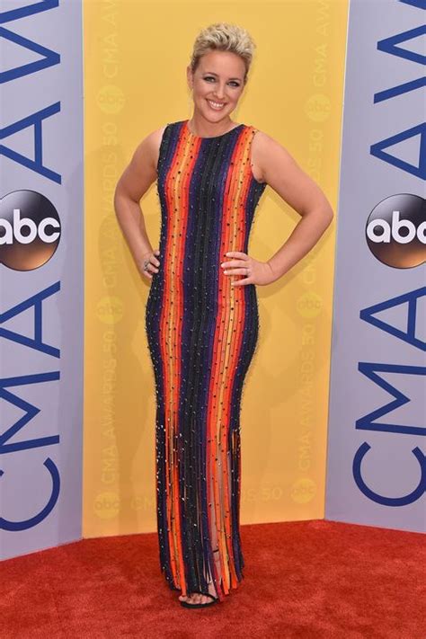 Cma Awards Red Carpet 2016 Best Dressed At The Country Music Awards