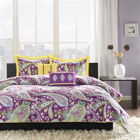 Kaylas Large Purple And White Paisley Print With Green Accents Will
