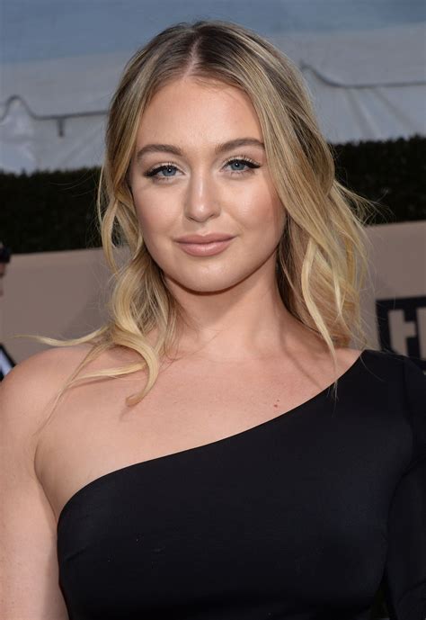 Iskra Lawrence Iskra Flashes Her Legs In Thigh High Split Dress In