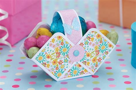 How To Make An Easter Basket Out Of Paper Gathered