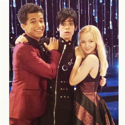 Cameron Boyce In Liv And Maddie Cameron Boyce Photo 38905029 Fanpop