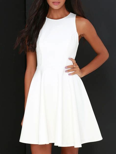 resultado de imagen para vestidos blancos cortos y elegantes Короткие белые платья Маленькие