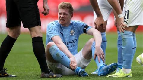 Kevin De Bruyne Injury Manchester City Player To Miss At Least One Game Bbc Sport