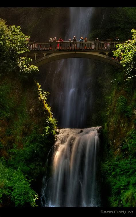 Beautiful Multnomah Falls Oregon Usa