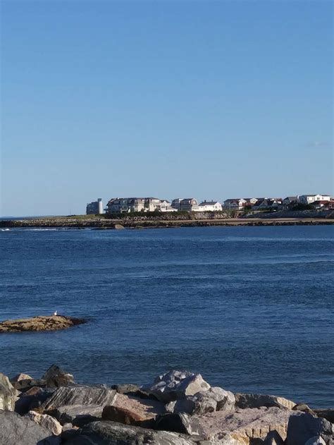 When we arrived at hampton beach state park, we were disappointed because it turned out that the campground is small and for rv's only, no tents or popups. Hampton Beach State Park Campground, NH-1A, Hampton, NH ...