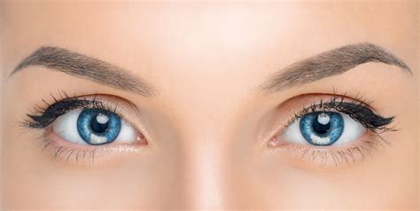 Maquillage des yeux Bleus : Comment maquiller ses yeux bleus ? | Les