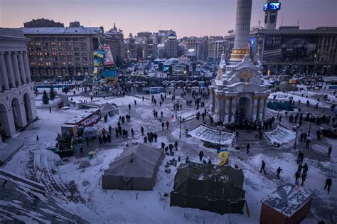 Police Push Into Kiev Square As Crisis Grows The New York Times
