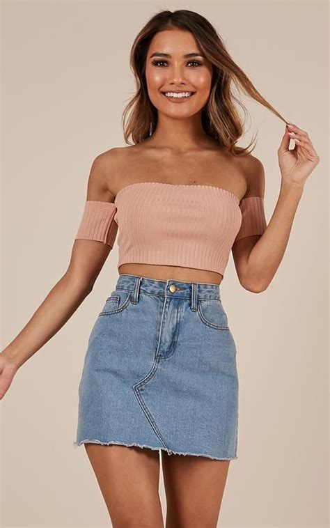 What To Wear With Loose Crop Tops