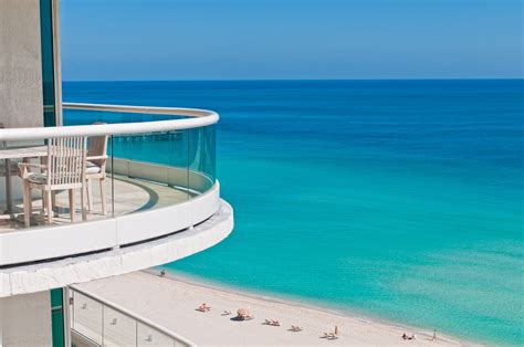 Why Living In An Oceanfront Condo Is The Best