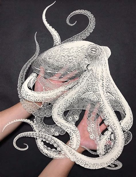 Een Japanse Kunstenares Knipt Een Octopus Uit Een Enkel Vel Papier En Daarmee Tart Ze De Wetten