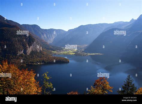 Mountain Lake In Austria Hallstattersee Stock Photo Alamy
