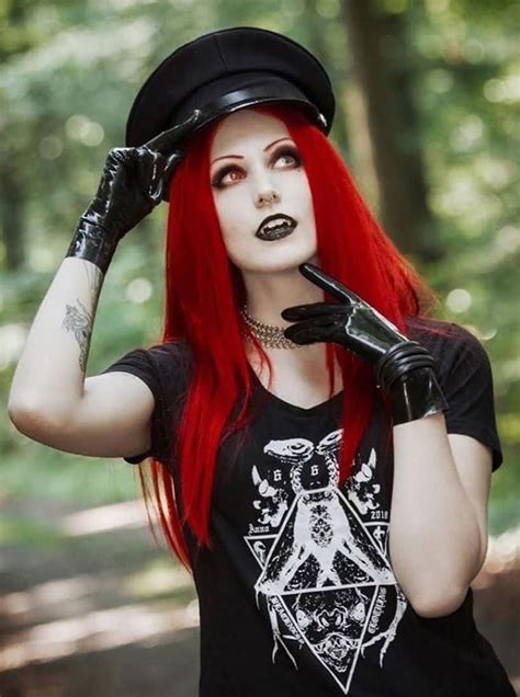 Pin On Gothic Girls Gothabilly Nu Goth Punk