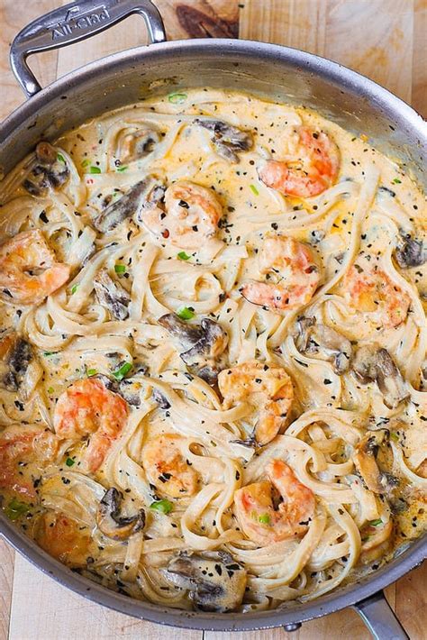 creamy pasta with shrimp recipe creamy garlic shrimp pasta recipbestes