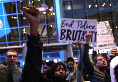Sacramento Police Lock Arena Doors After Demonstrators Swarm Downtown To Protest Stephon Clark