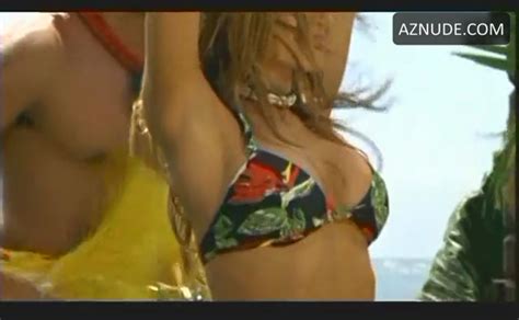 Carmen Electra Bikini Scene In Baywatch Hawaiian Wedding