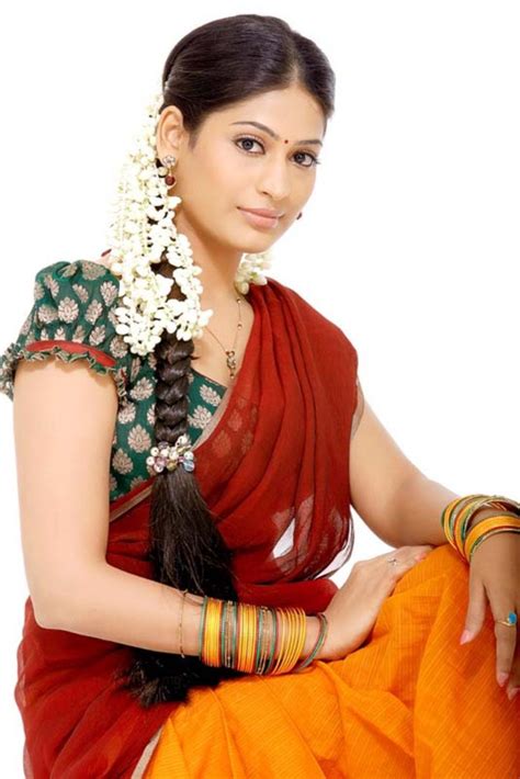 Vijayalakshmi Tamil Actress Half Saree Hq Photos And