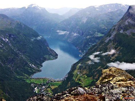 Fiorde De Geiranger Noruega Lugares Fantásticos