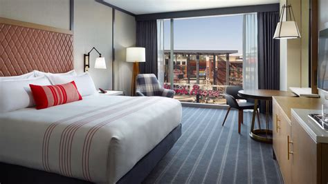 Hotel Rooms In Atlanta Ga Omni Hotel At The Battery Atlanta