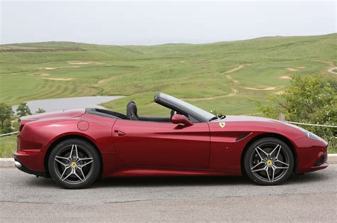Once the roof is down the portofino gives a more comfortable ride with 30% less air flow entering the cabin in comparison with the california, the climate control system has also undergone a thorough redesign to offer more cooling and. 2015 Ferrari California Reviews and Rating | Motor Trend