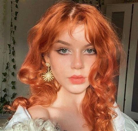 Image about girl in 𝐁𝐄𝐀𝐔𝐓𝐘 by 𝐚𝐬𝐡𝐚 Hair inspo color