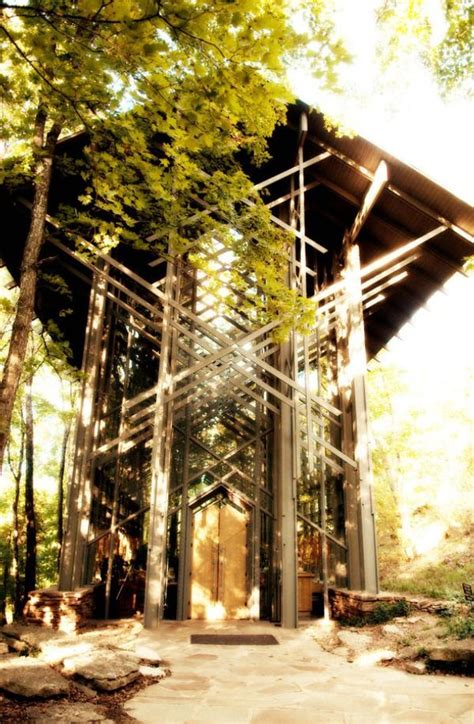 Destination Wedding At Thorncrown Chapel In Eureka Springs Arkansas