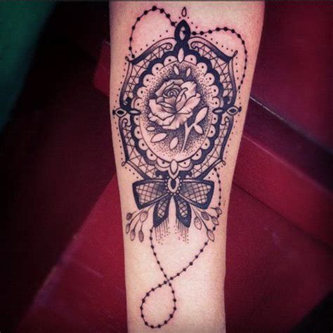 30 Lace Tattoo Designs For Women For Creative Juice