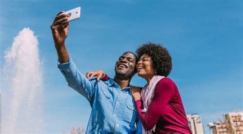 5 Reasons Why Happy Couples Rarely Post Their Lives On Social Media Fakaza News