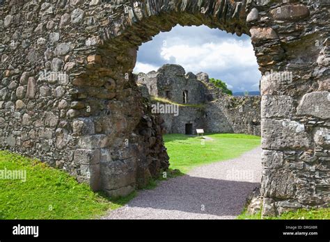 Inverlochy Castle Fort William Hi Res Stock Photography And Images Alamy