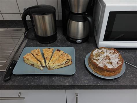 Check spelling or type a new query. Kuchen im Büro anlässlich meines Geburtstages | Gourmandise