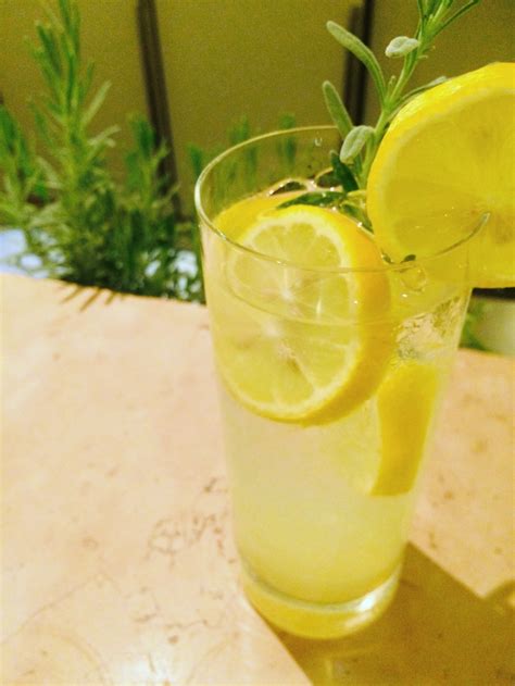 Hines Sight Blog Refreshing Sparkling Lavender Lemonade