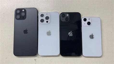 Four Iphone 13 Dummies Pose For A Photo News