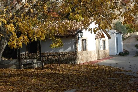 Casas rurales nerpio (villa turrilla) está ubicado en un enclave único, situado en plena naturaleza, junto al río taibilla, a 500 metros del embalse y a 3,5km de nerpio. Casas Rurales Villa Turrilla - Portal Oficial Turismo Nerpio
