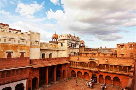 17 Top Tourist Places To Visit In Rajasthan